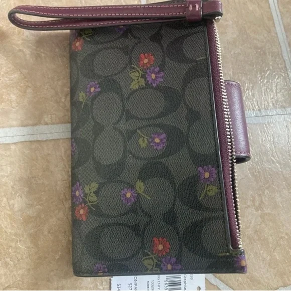 Coach Wallet. - Picture 4 of 5